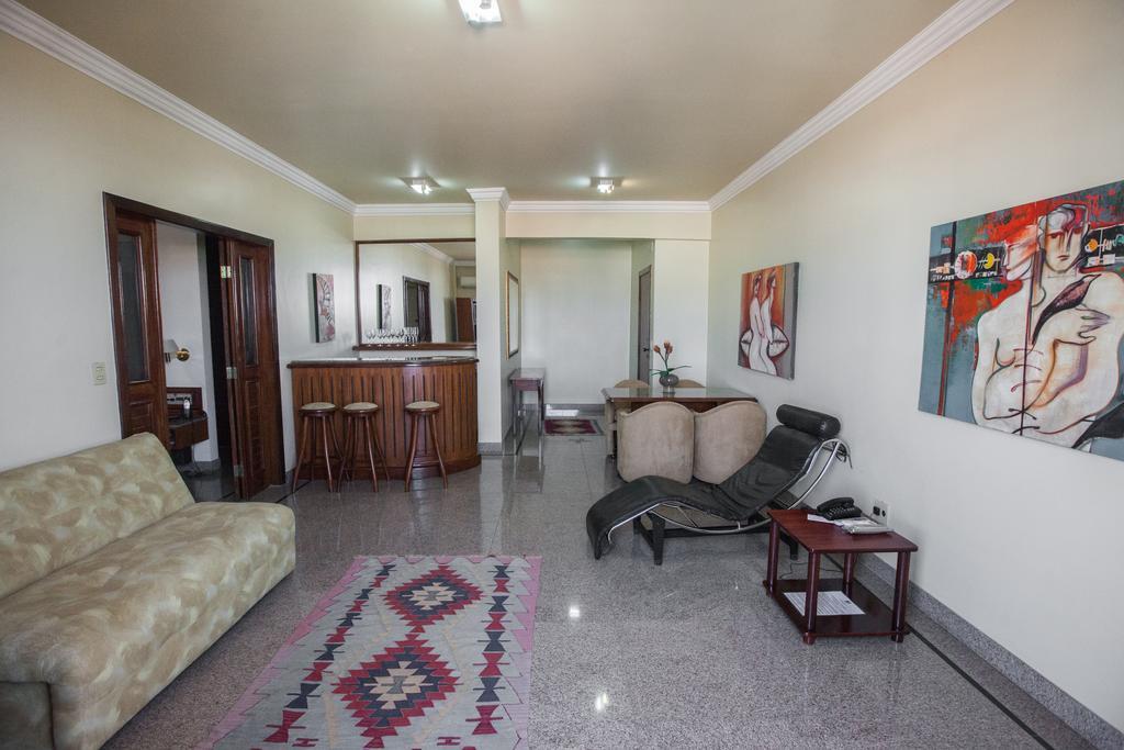 Dimas Lessa Hotel Montes Claros Esterno foto