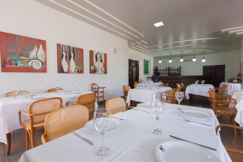 Dimas Lessa Hotel Montes Claros Esterno foto