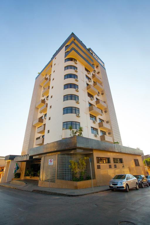 Dimas Lessa Hotel Montes Claros Esterno foto