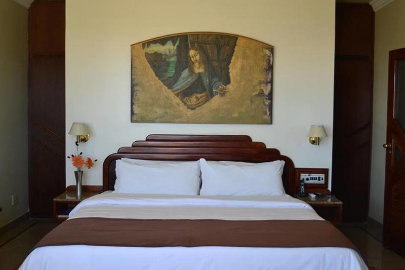 Dimas Lessa Hotel Montes Claros Esterno foto