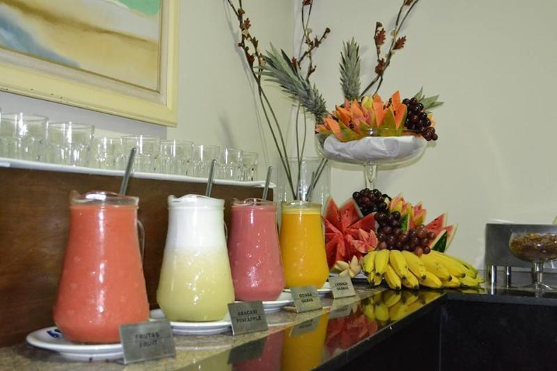 Dimas Lessa Hotel Montes Claros Esterno foto